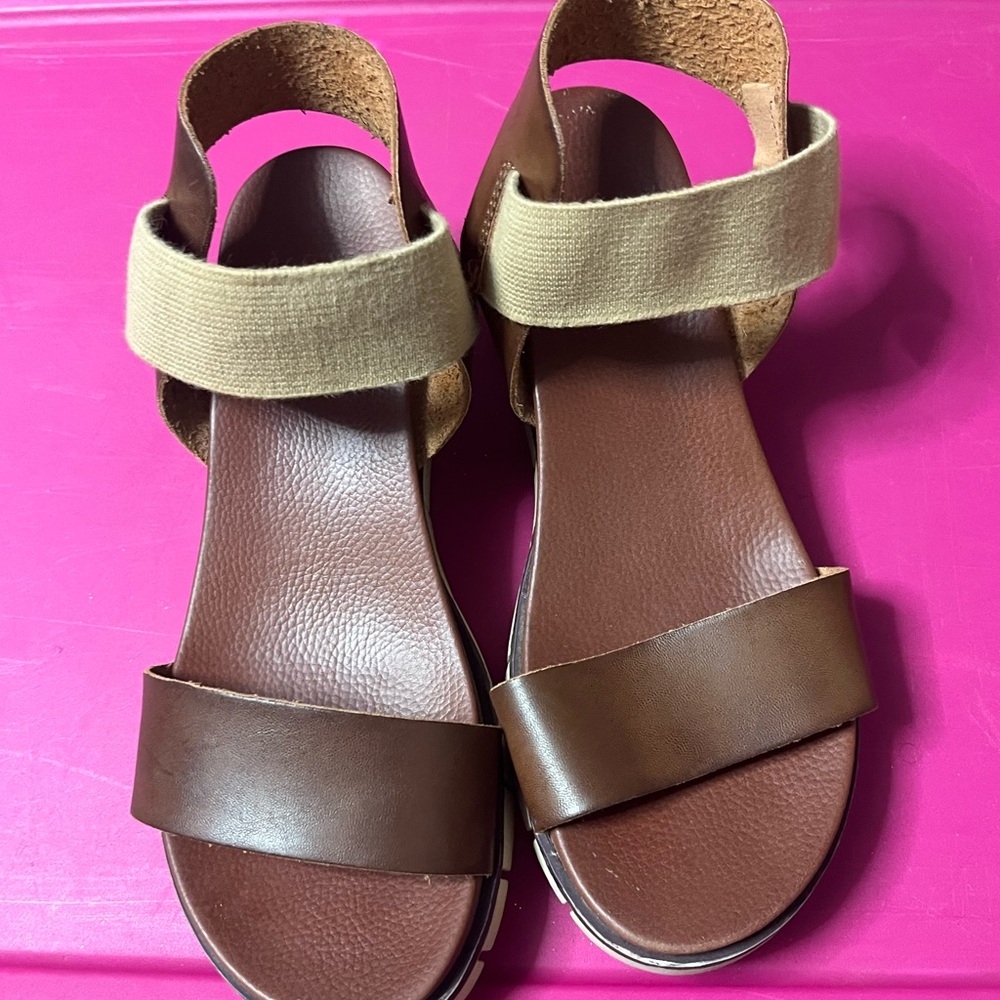 Brown and Tan Women's Sandals